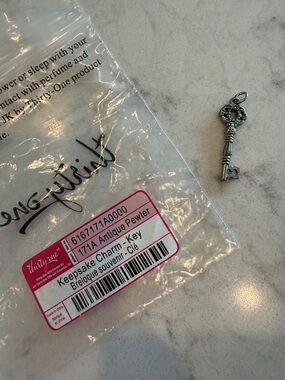 thirty-one Antique Pewter Key Charm - Silver Tone